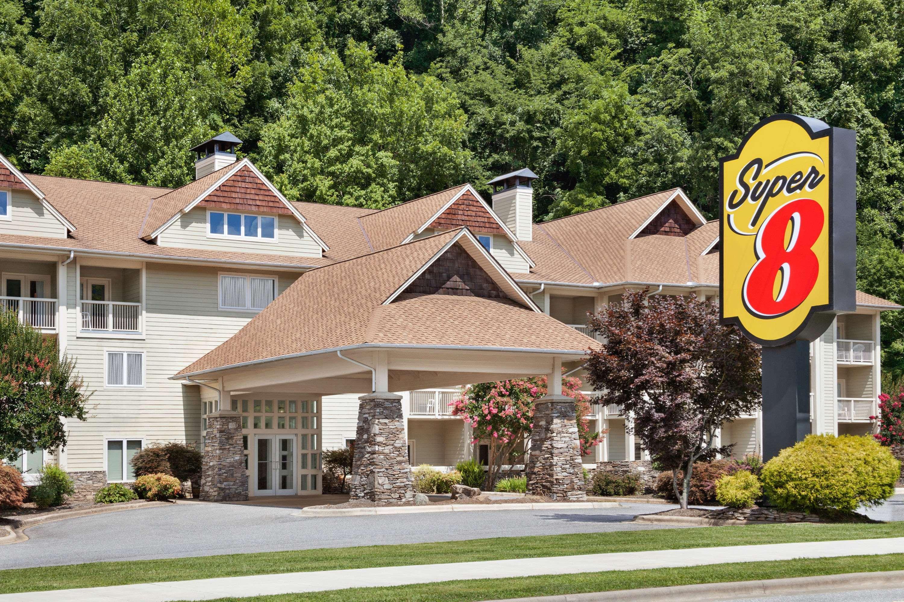 Super 8 By Wyndham Cherokee Kültér fotó